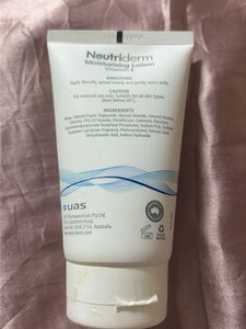 Neutriderm Moisturising Lotion with Vitamin E