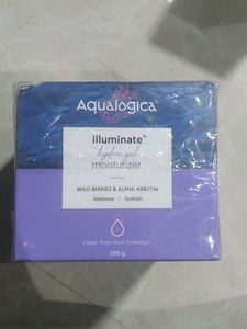 Aqualogica Illuminate+ Hydra Gel Moisturizer