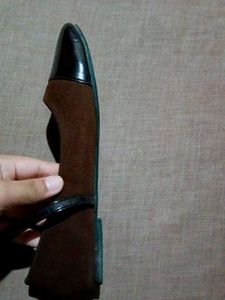 Stylish Brown &amp; Black Flats