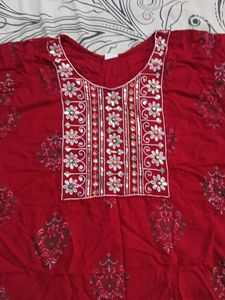 Red Kurti