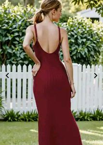 Elegant Burgundy Maxi Dress