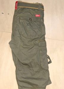 Olive Cargo Caprese