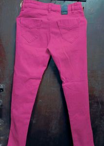 Stylish Pink High-Waisted Jeans