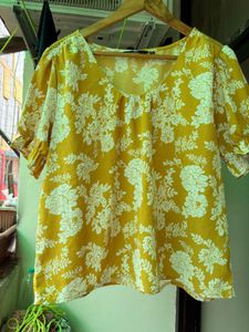 Chic Mustard Floral Top