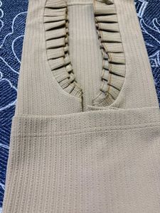 Ribbed Knit Ruffle-Trim V-Neck Top - Neutral Beige