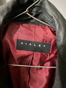 Stylish Black Sisley Coat