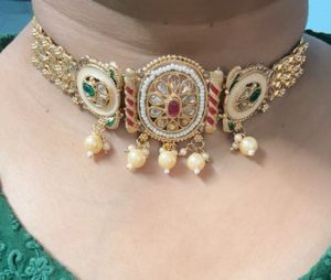 Exquisite Kundan &amp; Pearl Necklace Set