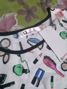 Cute Makeup Print Tunic Top