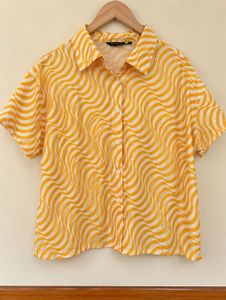 Yellow Swirl Pattern Button-Up crop Shirt