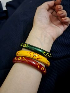 Set of 3 Handcrafted LAAKH Bangles