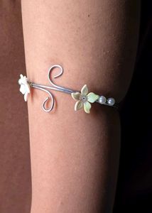 Boho Wire Flower Arm Cuff