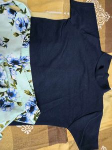 Ruffled pant (skirt flare) with navy top