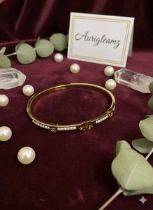 Elegant Gold Bangle Bracelet