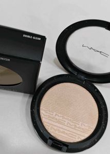 MAC Extra Dimension Skinfinish Highlighter