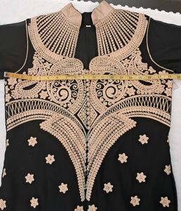 Embroidered Black kurta set