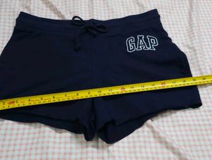 GAP Women's Classic Fleece Logo Shorts