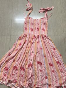 Beachy tie up floral midi dress