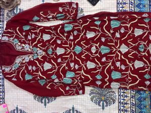 Floral Embroidered Kurta