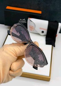 Burberry Sunglasses unisex