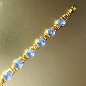 🧚🏻‍♀️Elegant Crystal Bracelet