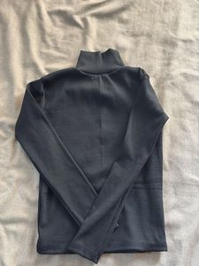 Ribbed Turtleneck Long Sleeve Top