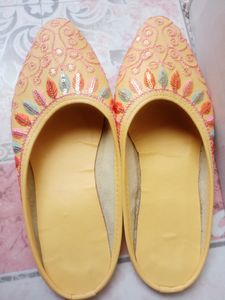 Juti For Women (Yellow)