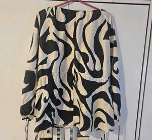 h&amp;m print top