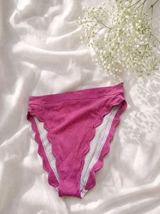Ribbed Pink Scalloped Briefs