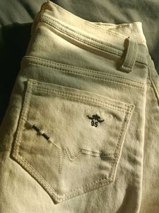 off white denim jeans.
