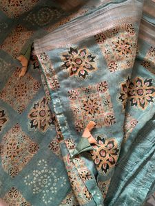 Elegant Teal Silk Saree with Mosaic Pallu