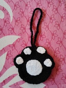 72.Crochet Paw pouch/bag charm