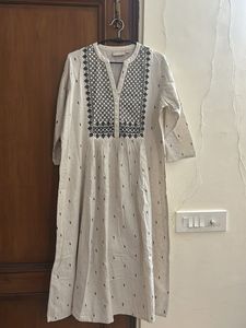 Elegant Embroidered Kurta