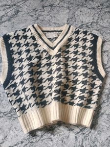 Houndstooth Knit Vest