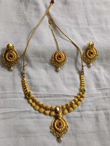 Elegant Gold-Plated Jewelry Set