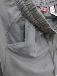 Comfortable sports gray Shorts