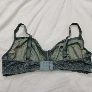 🪔 Lace Detail Underwire Bra