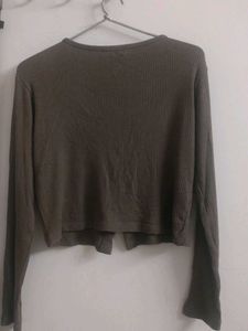 Brown crop top with buttons