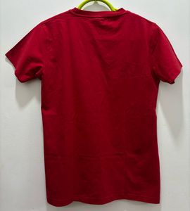 Tommy Hilfiger - Red Tshirt