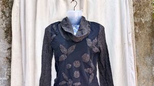 I. Unique Textured Long Sleeve Top