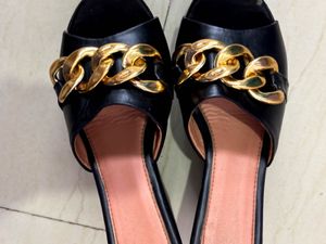 Stylish Black Chain Detail Slide Sandals