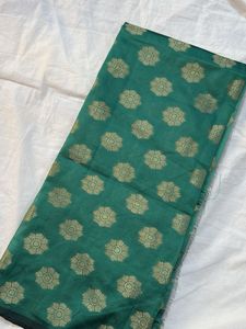 💥Chanderi Silk Fabric with Gold Motifs – 2 Meters