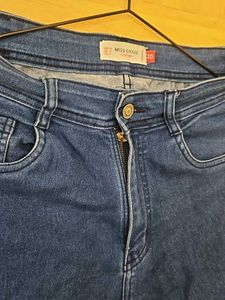 Get a top FREE with this Jeans