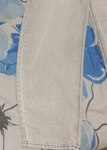 baggy grey jeans
