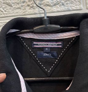 🔥PRICE DROP🔥Tommy Hilfiger Black Polo Shirt