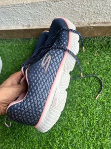 Skechers Sports shoes - Unisex UK 7