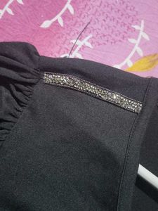 Dressberry Black Top