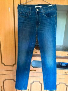 Levi's Women's Blue Slim fit Denim Jeans