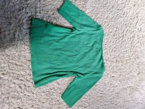 H&amp;M Green Long Sleeve Knit Top