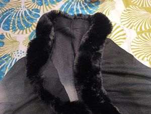 Imported Elegant Black Faux Fur Cape
