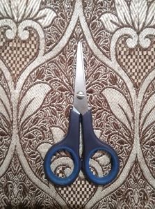 SCISSOR BLUE COLOUR